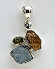 Designer Aquamarine Pendant Studded With Citrine & Peridot