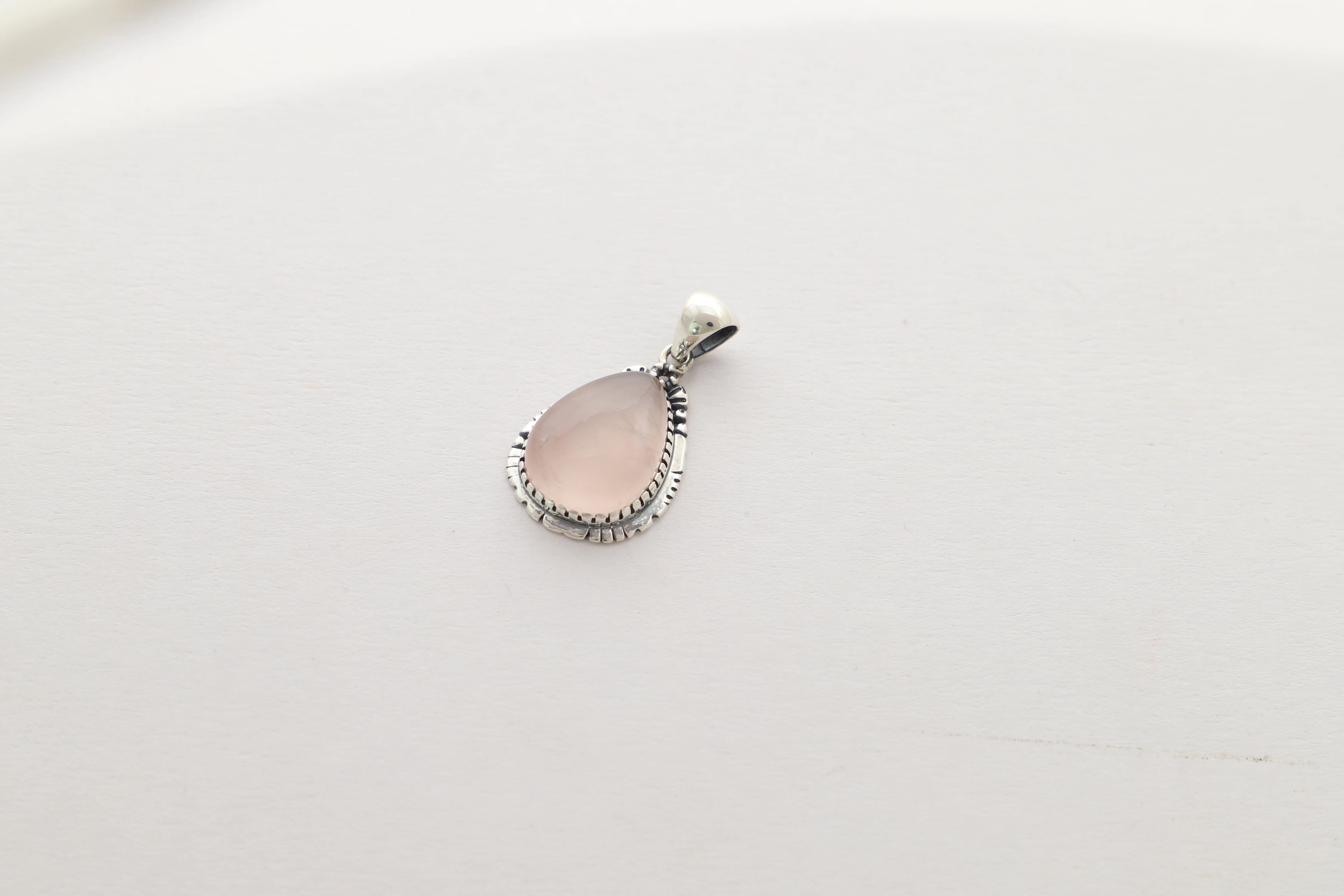 rose quartz pendant