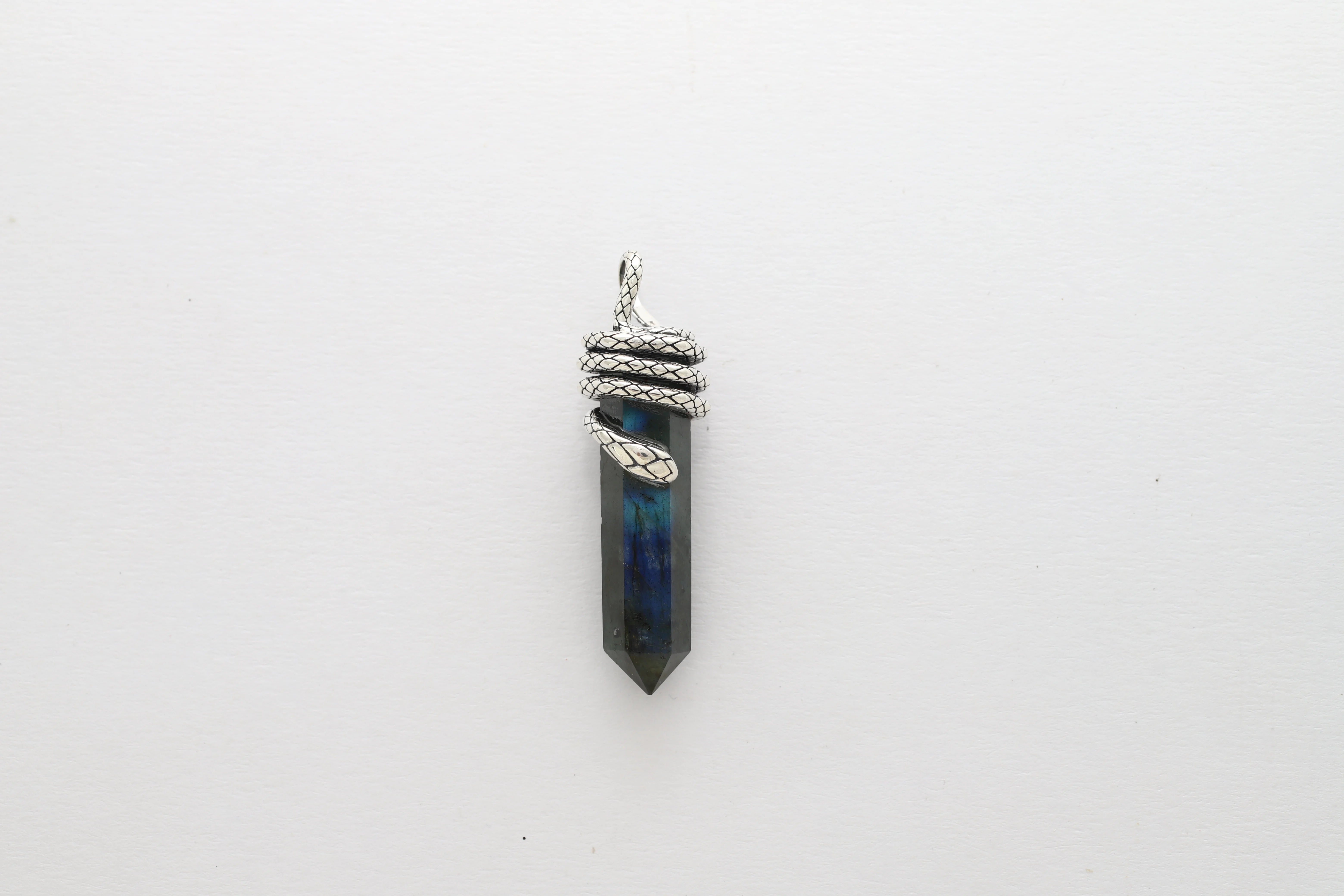 labradorite pendant