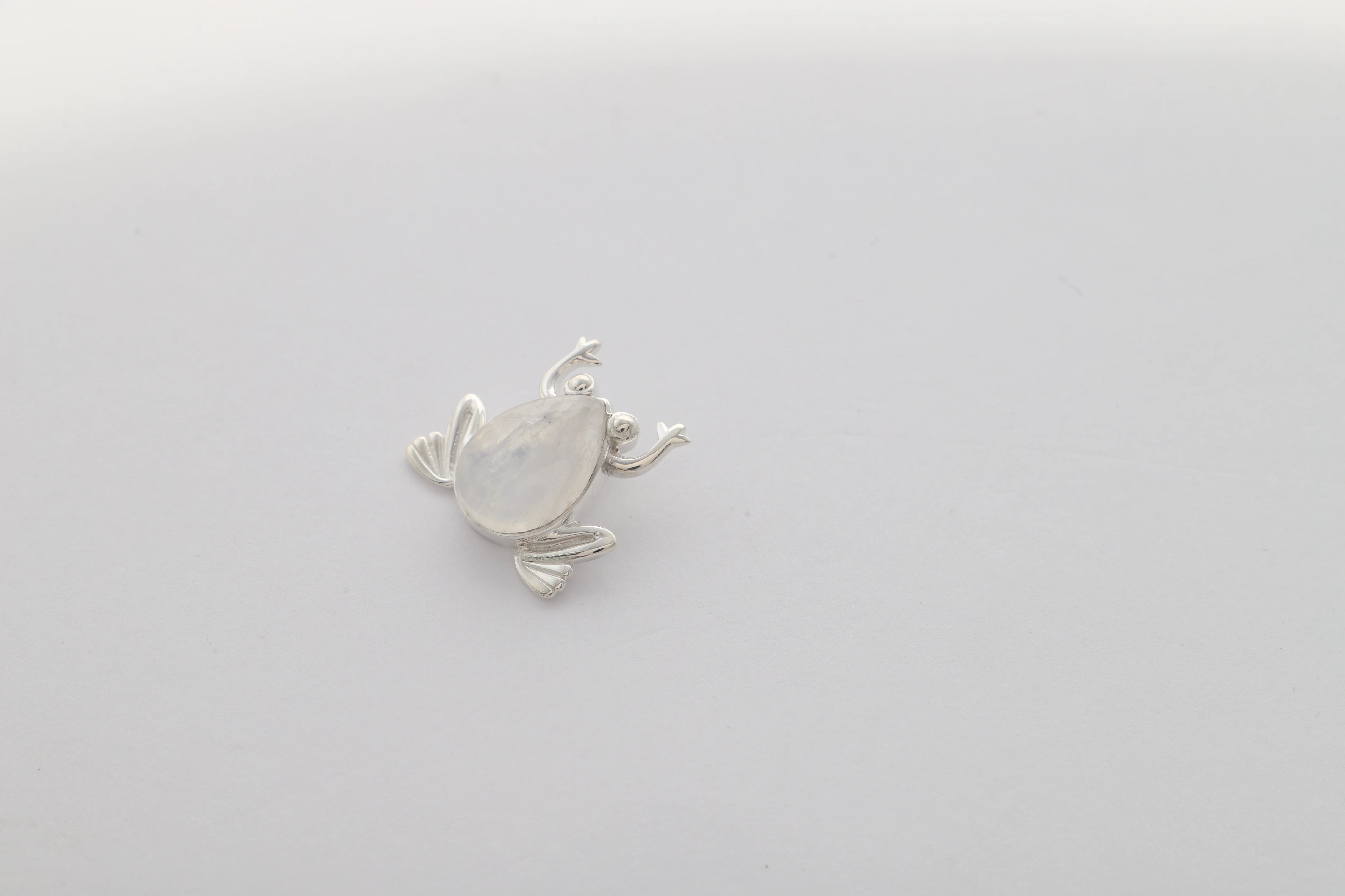 rainbow moonstone pendant