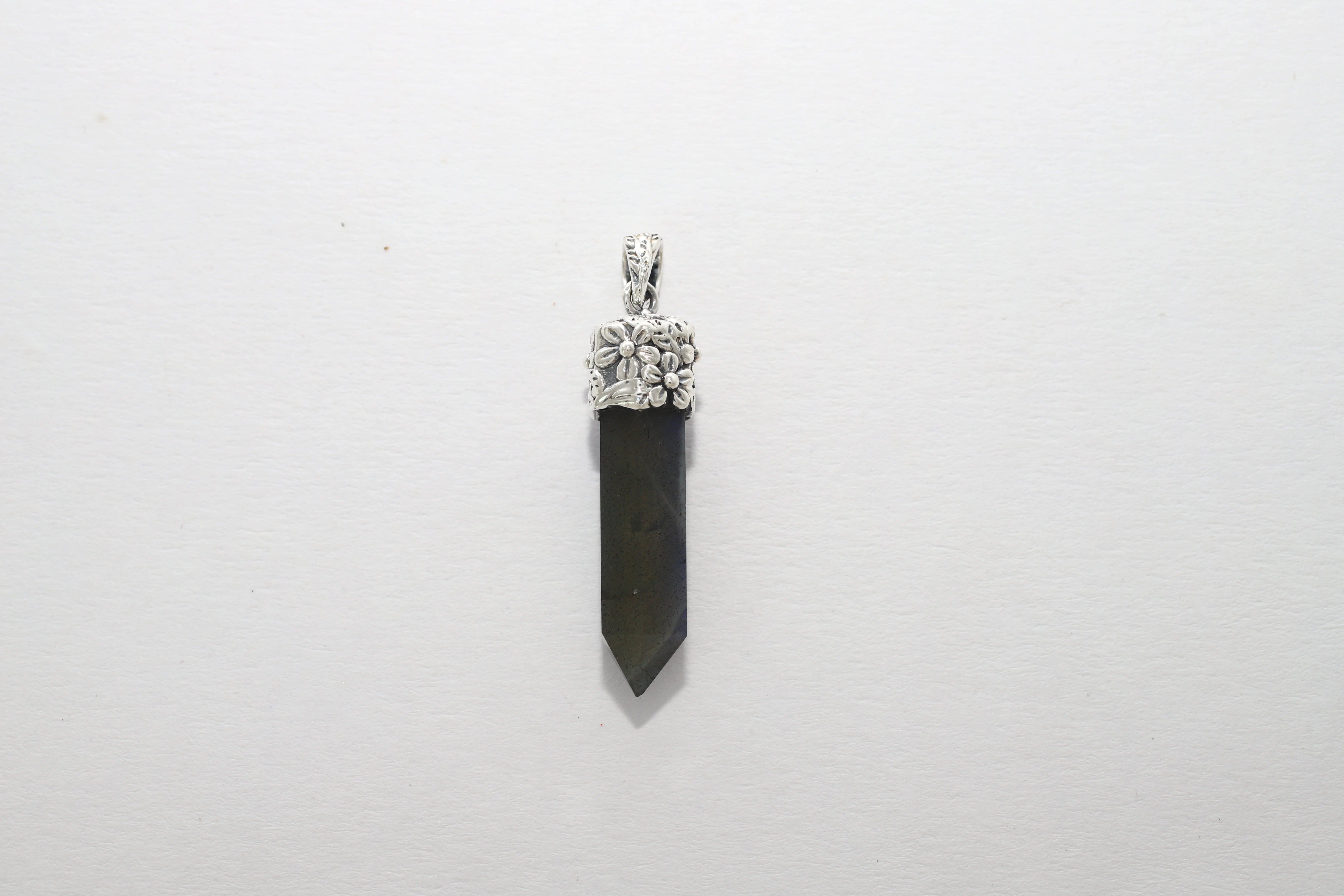 labradorite pendant