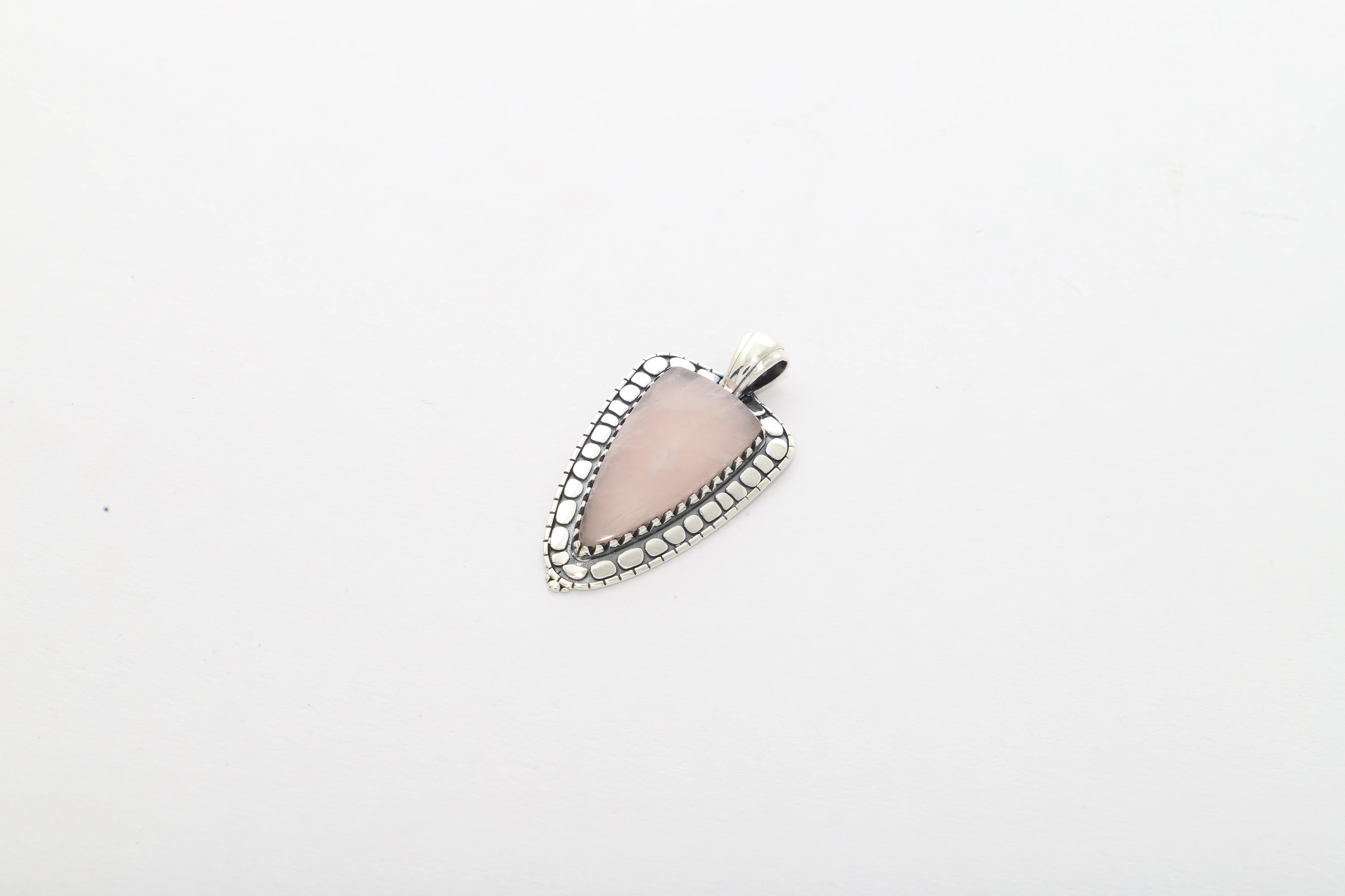 rose quartz pendant