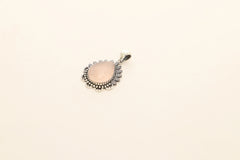 rose quartz pendant