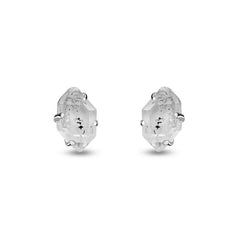 Petroleum_Quartz_Stud_0001_2
