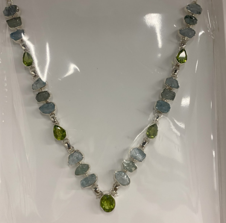 Designer Peridot Necklace Studded With Aquamarine Pack of 1 (D70-2)