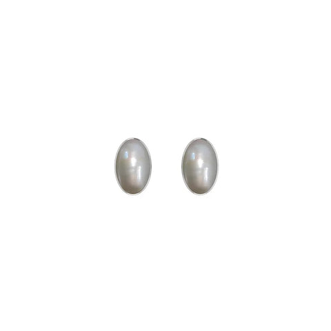 pearl earrings 