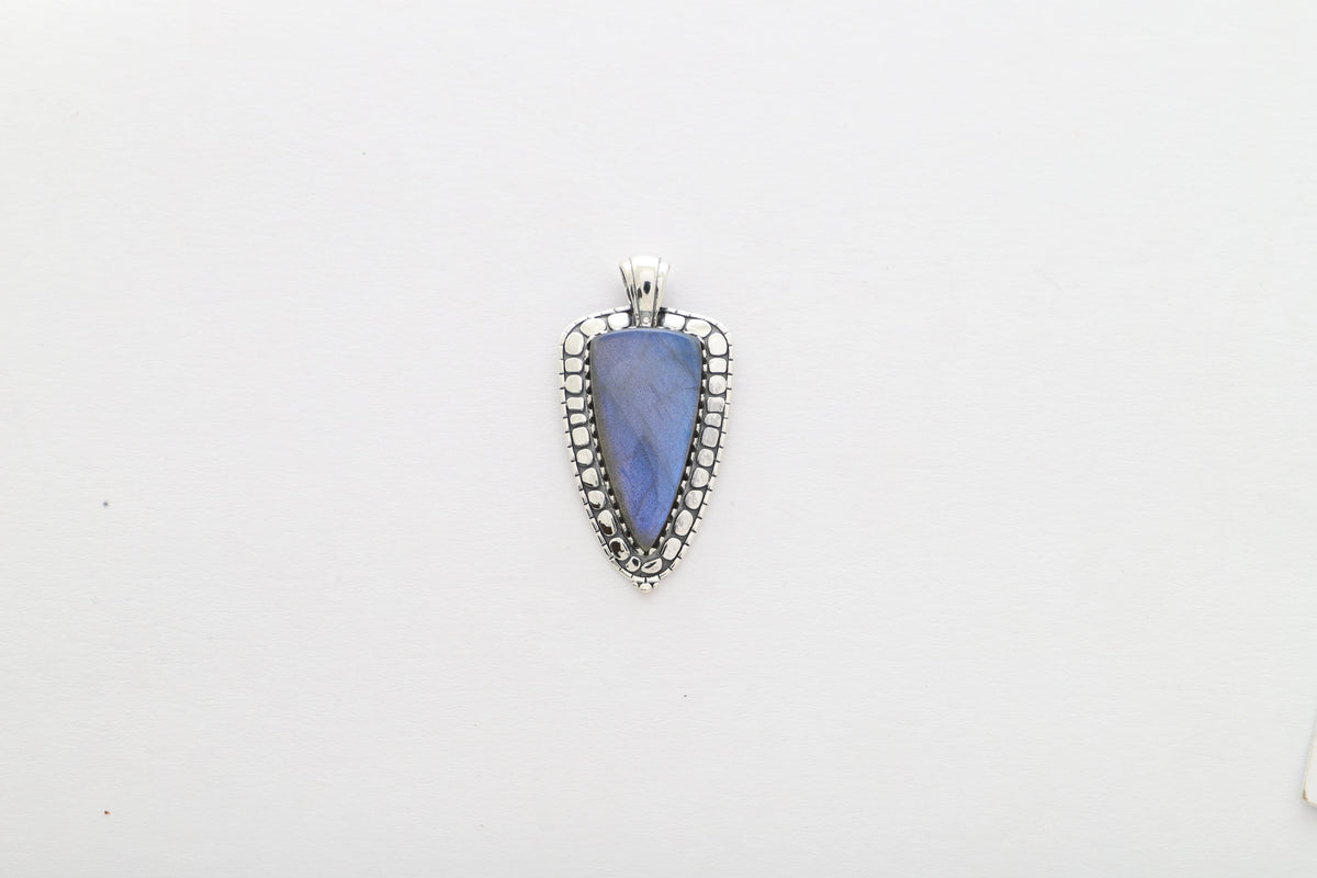 labradorite pendant
