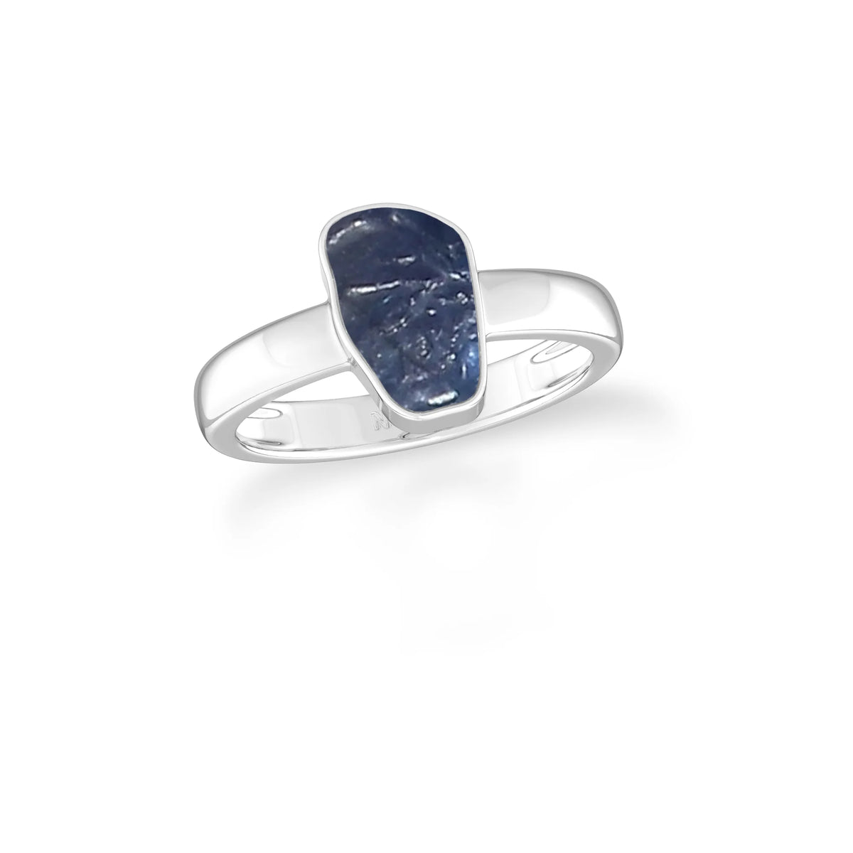 blue sapphire bezel-set ring