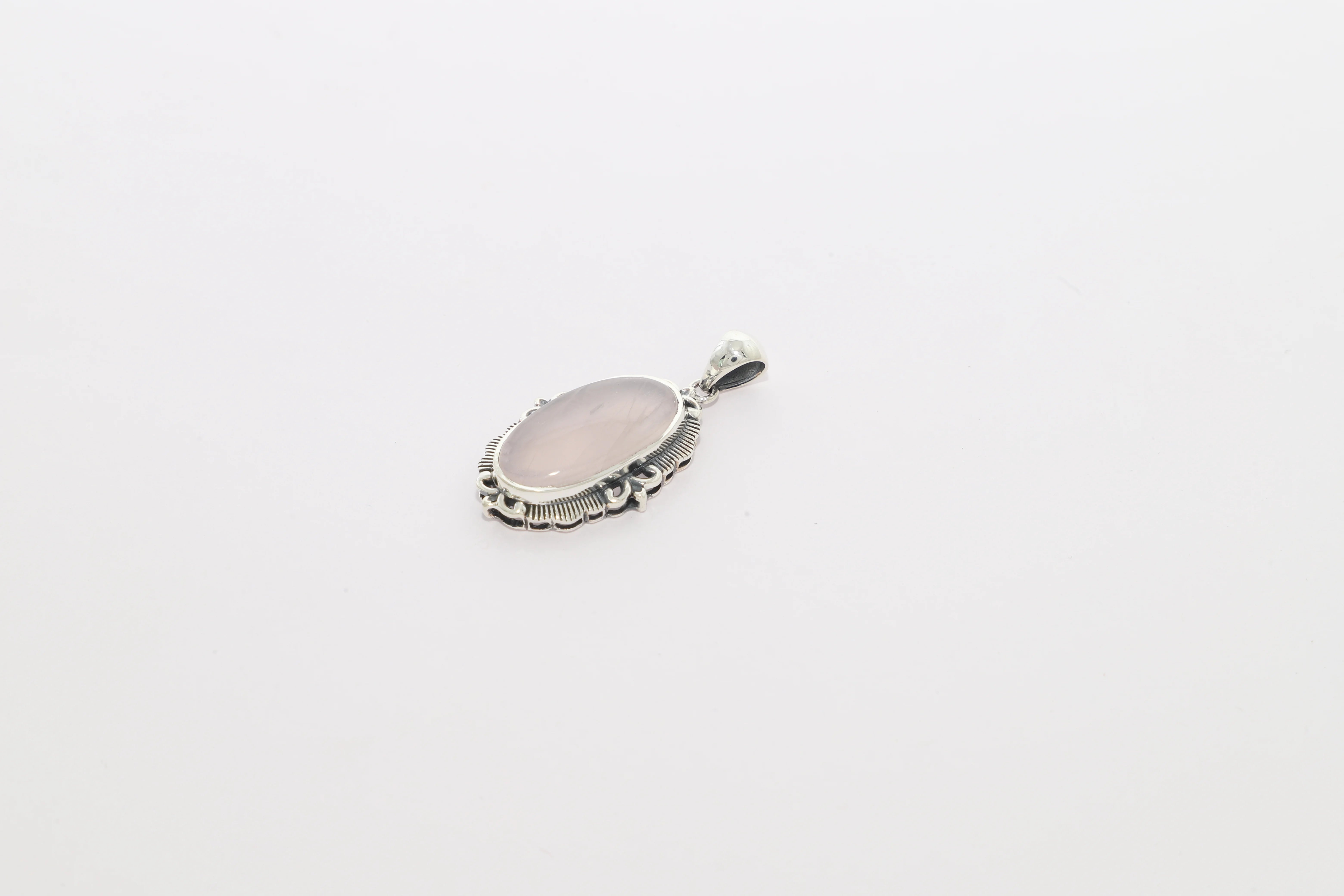 rose quartz pendant
