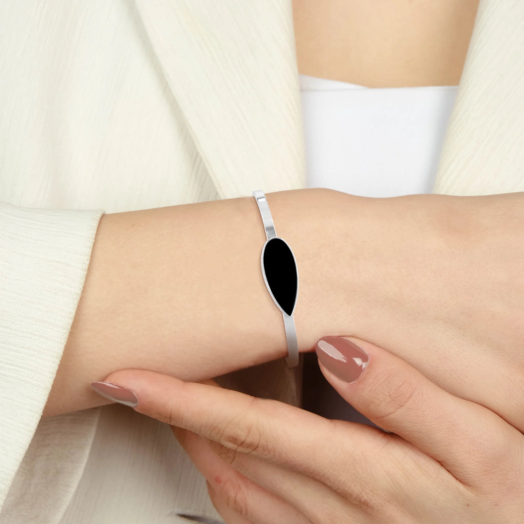 black onyx rough bracelet