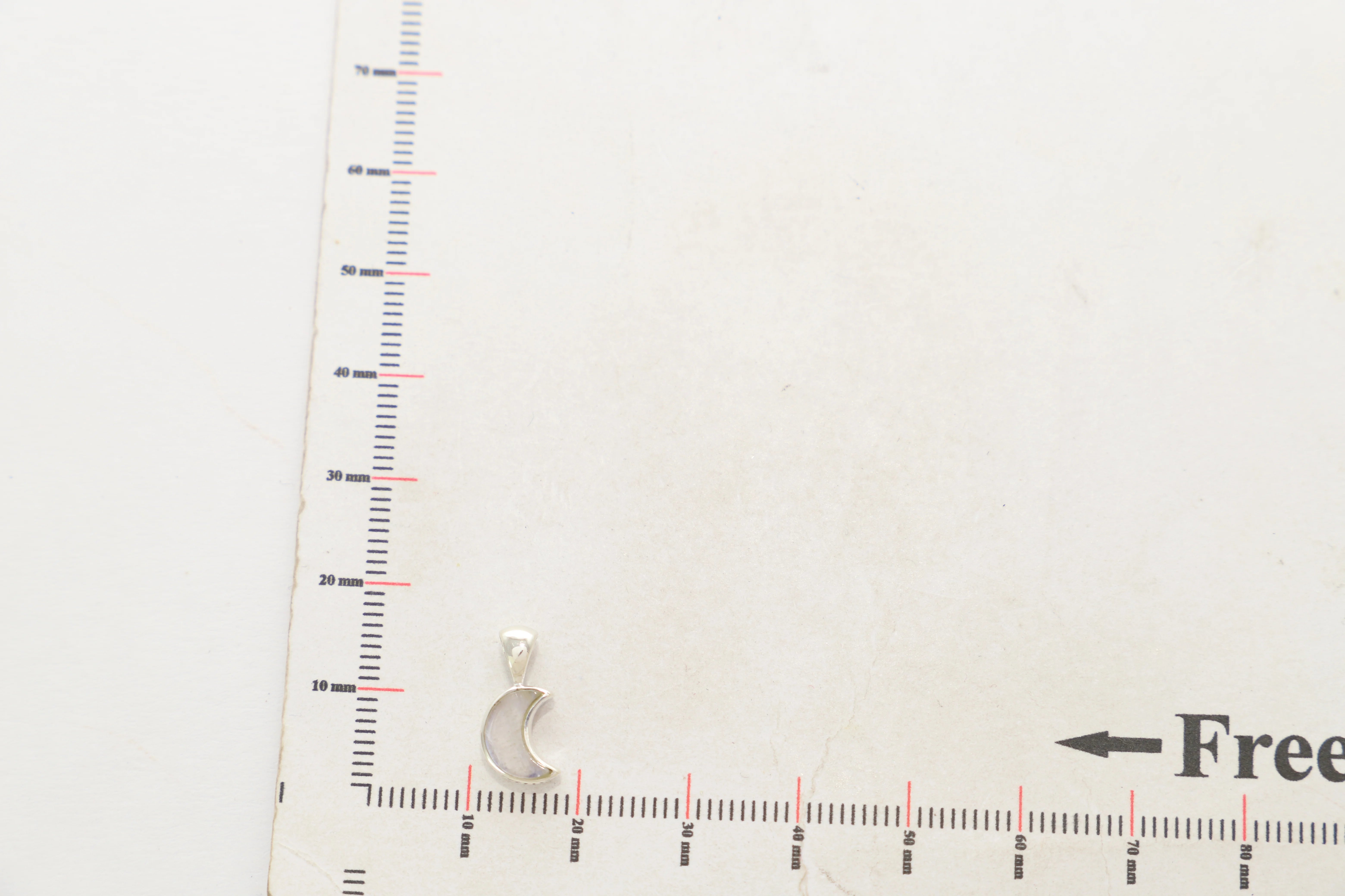 rainbow moonstone pendant