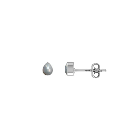 pearl earrings 
