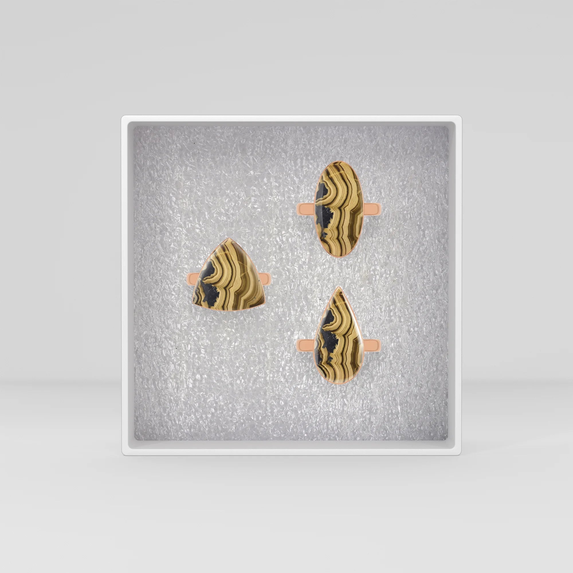 schalenblende bezel-set ring