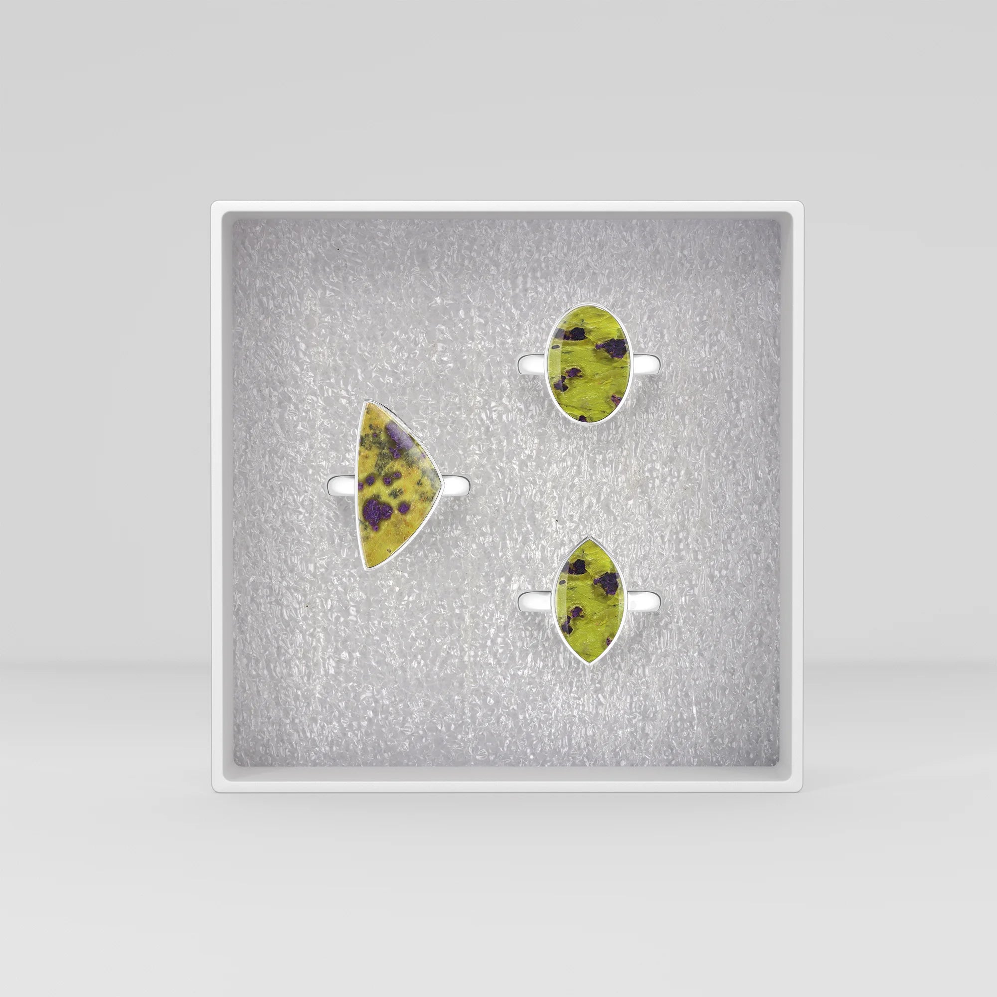 stichitite bezel-set ring